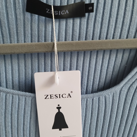 Blue Ribbed Knit Top - Picture 2 of 3